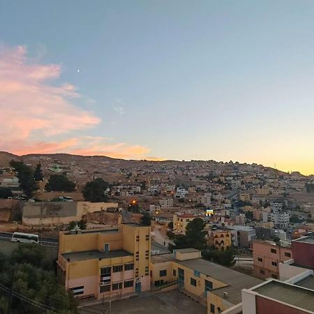 Cleopetra Hotel Вади Муса Экстерьер фото